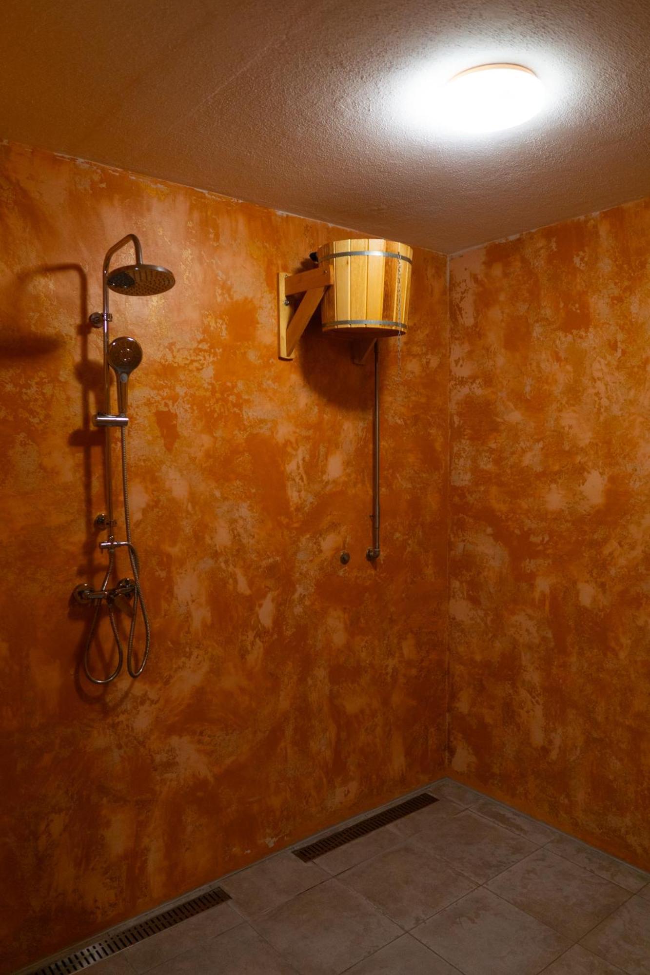 Wellness Hotel - Viktorka, Herecky Dum Česká Skalice Bagian luar foto
